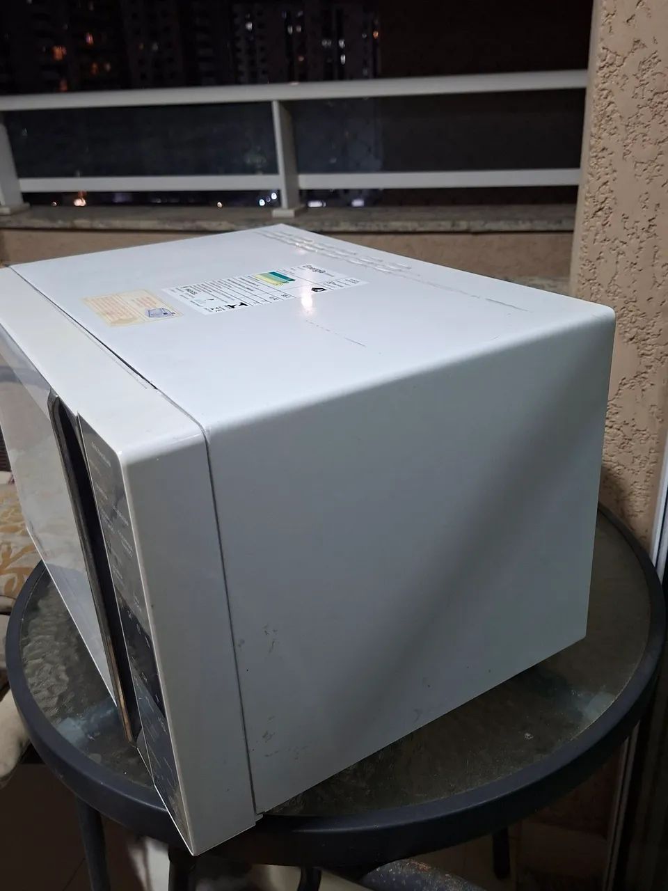 Micro-ondas Electrolux 23l COM DEFEITO  - Foto 4