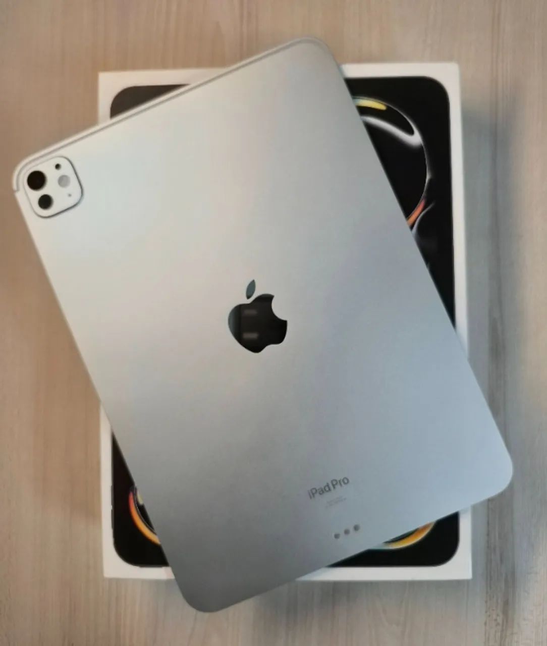iPad Pro 11 M4 256GB Prata IMPECÁVEL bateria 100% garantia até