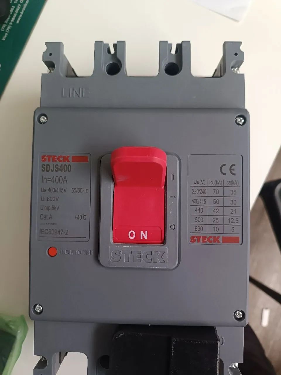 Disjuntor 400A418478182242068483