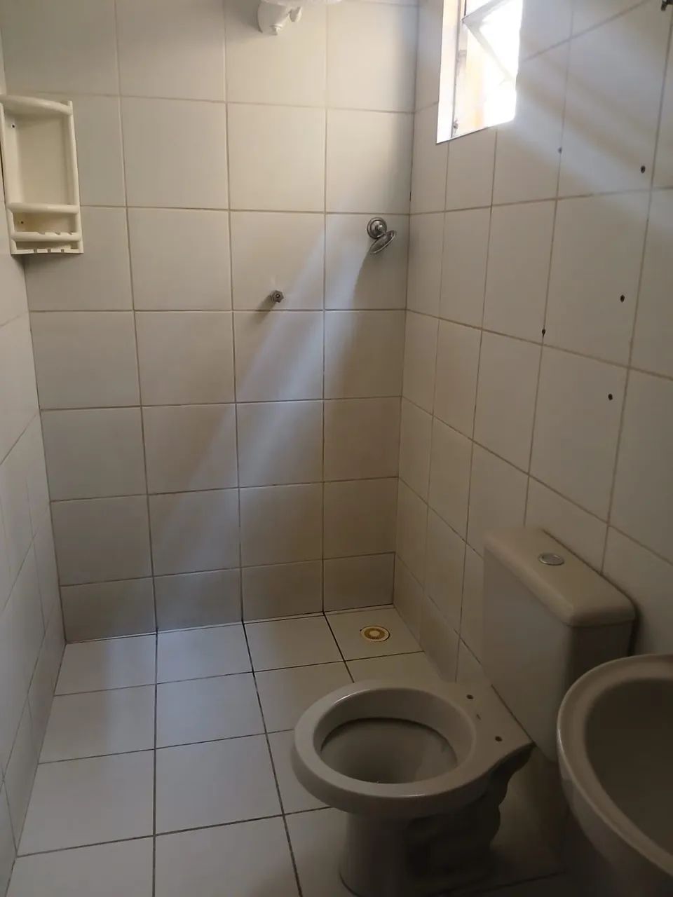 Alugo quarto para mulheres  - Foto 4