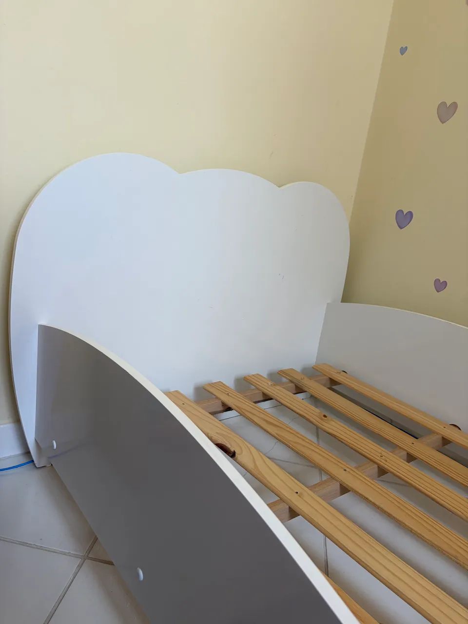 Cama montessoriana nuvem