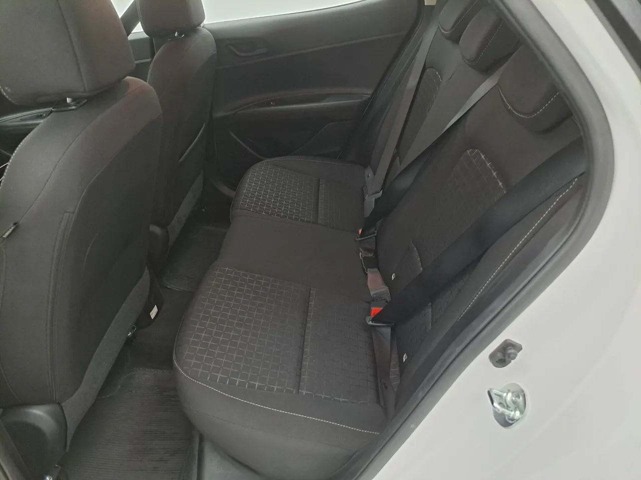Hyundai HB20 Comfort Plus 1.0 Flex 12V Mec., foto 17 de 18
