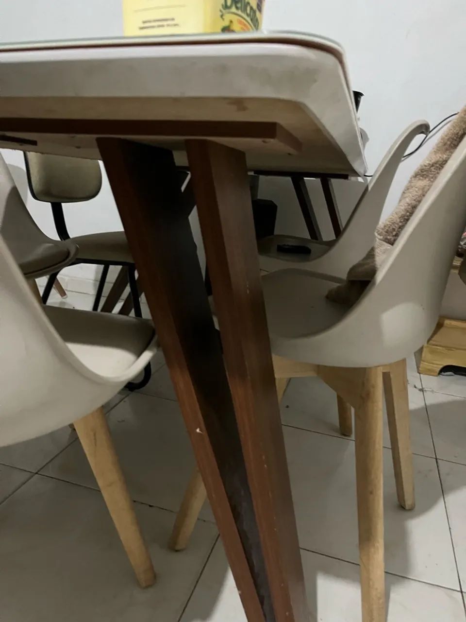 Mesa de jantar seis lugares 180cm - Foto 4