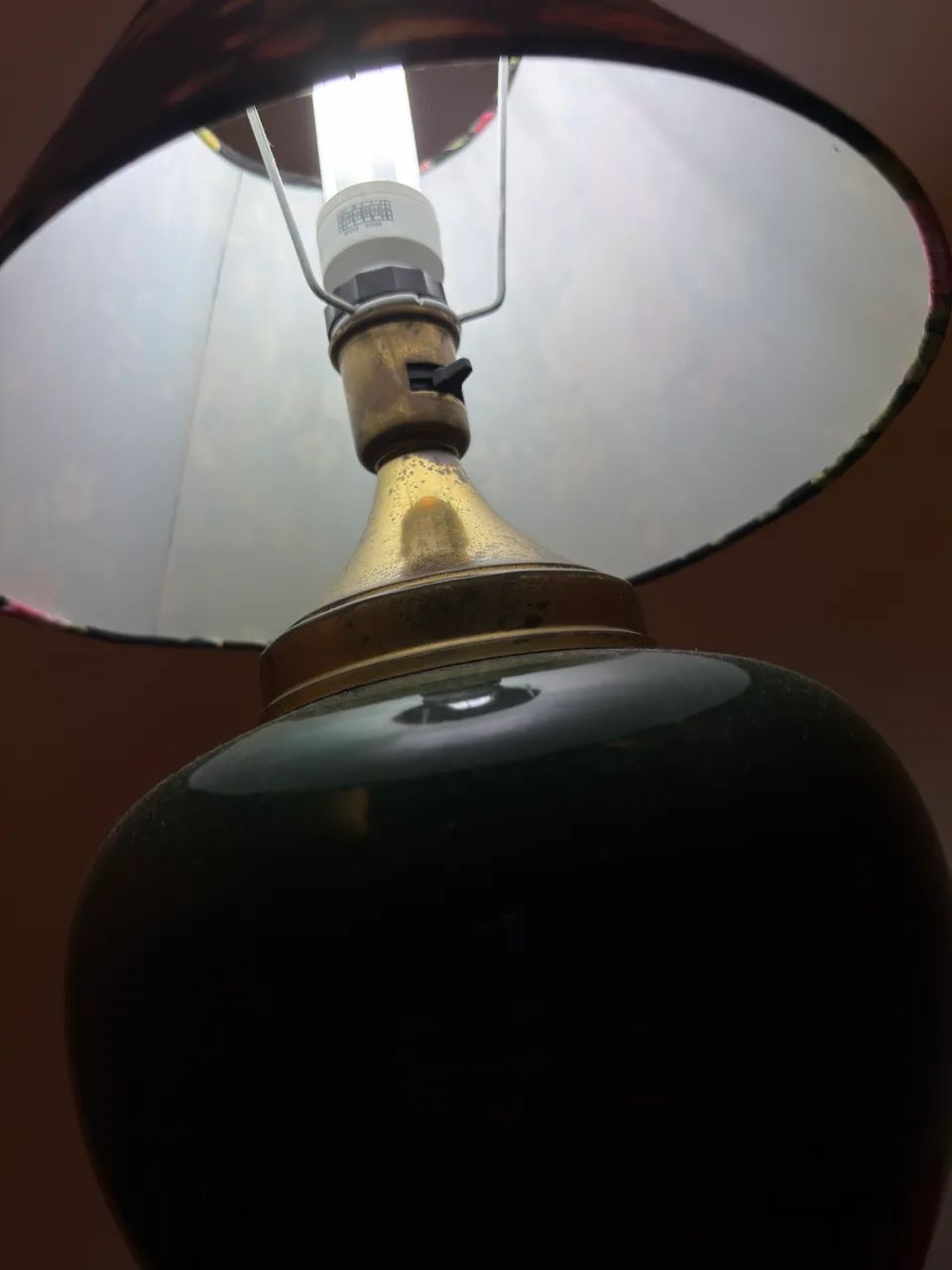 Par de Abajures Decorativos em Cerâmica - 110V | Estilo Clássico/Vintage - Foto 5