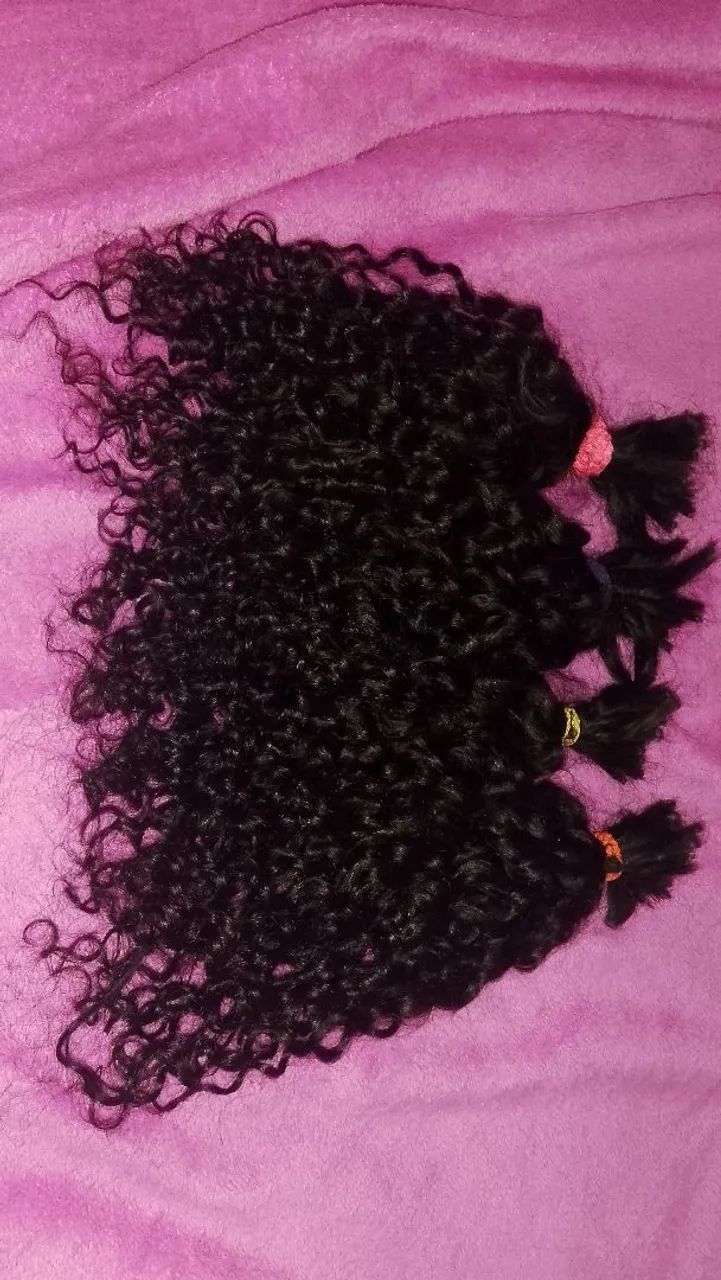 Cabelo cacheados aproximadamente 300 gramas ou mais  - Foto 3