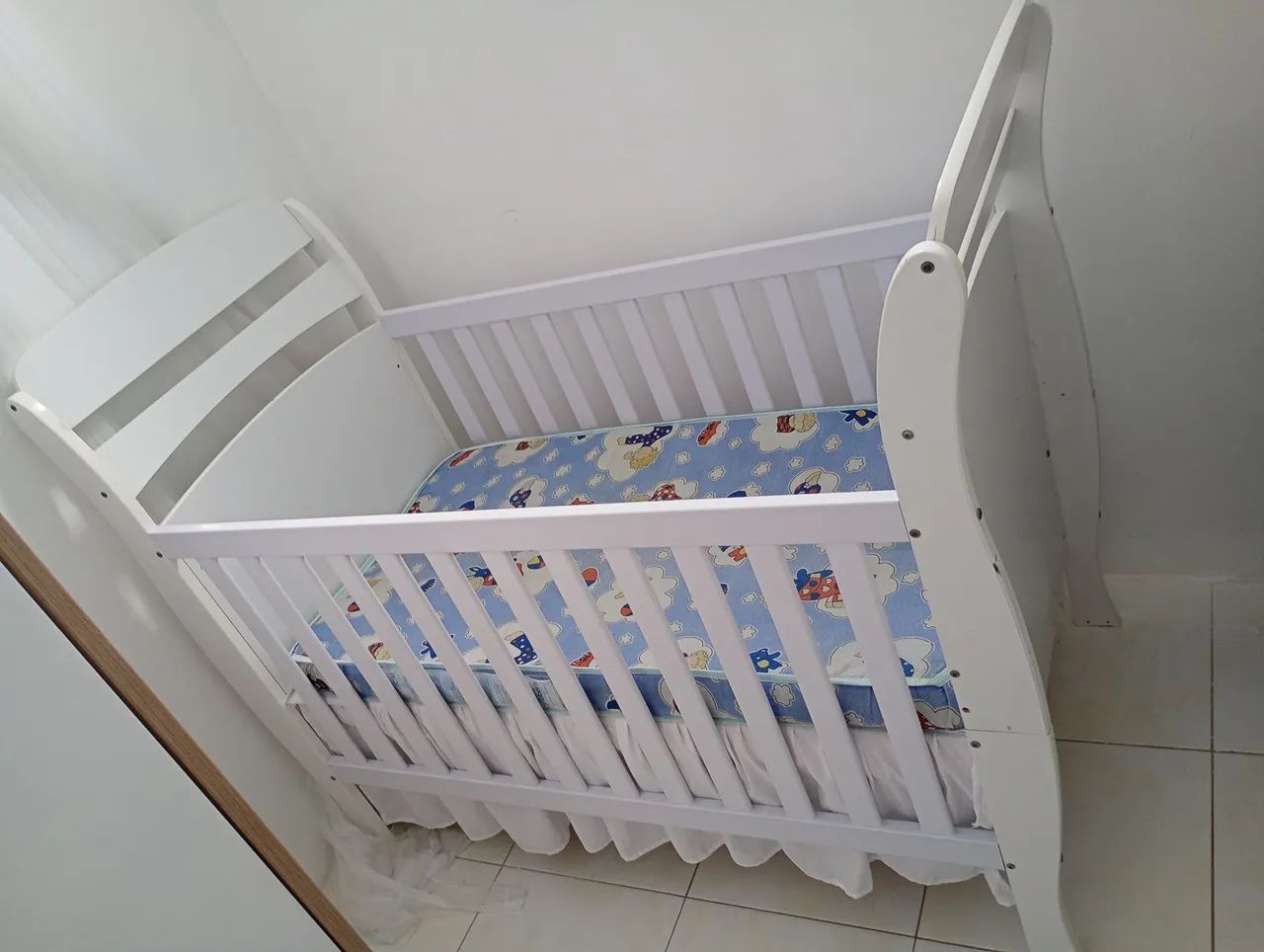 Berço que vira cama, acompanha colchão - Foto 2