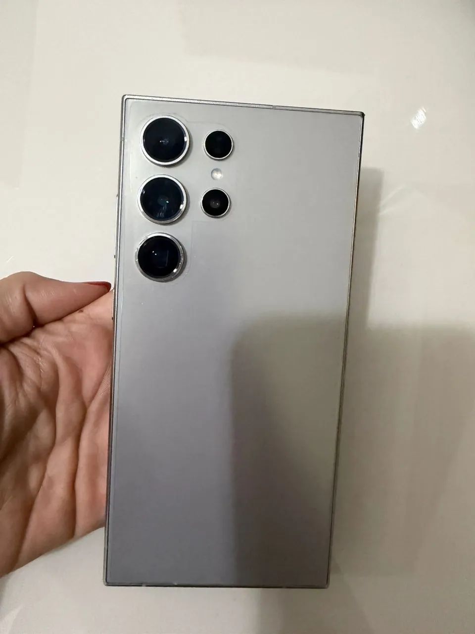 Celular sem marcas de uso 