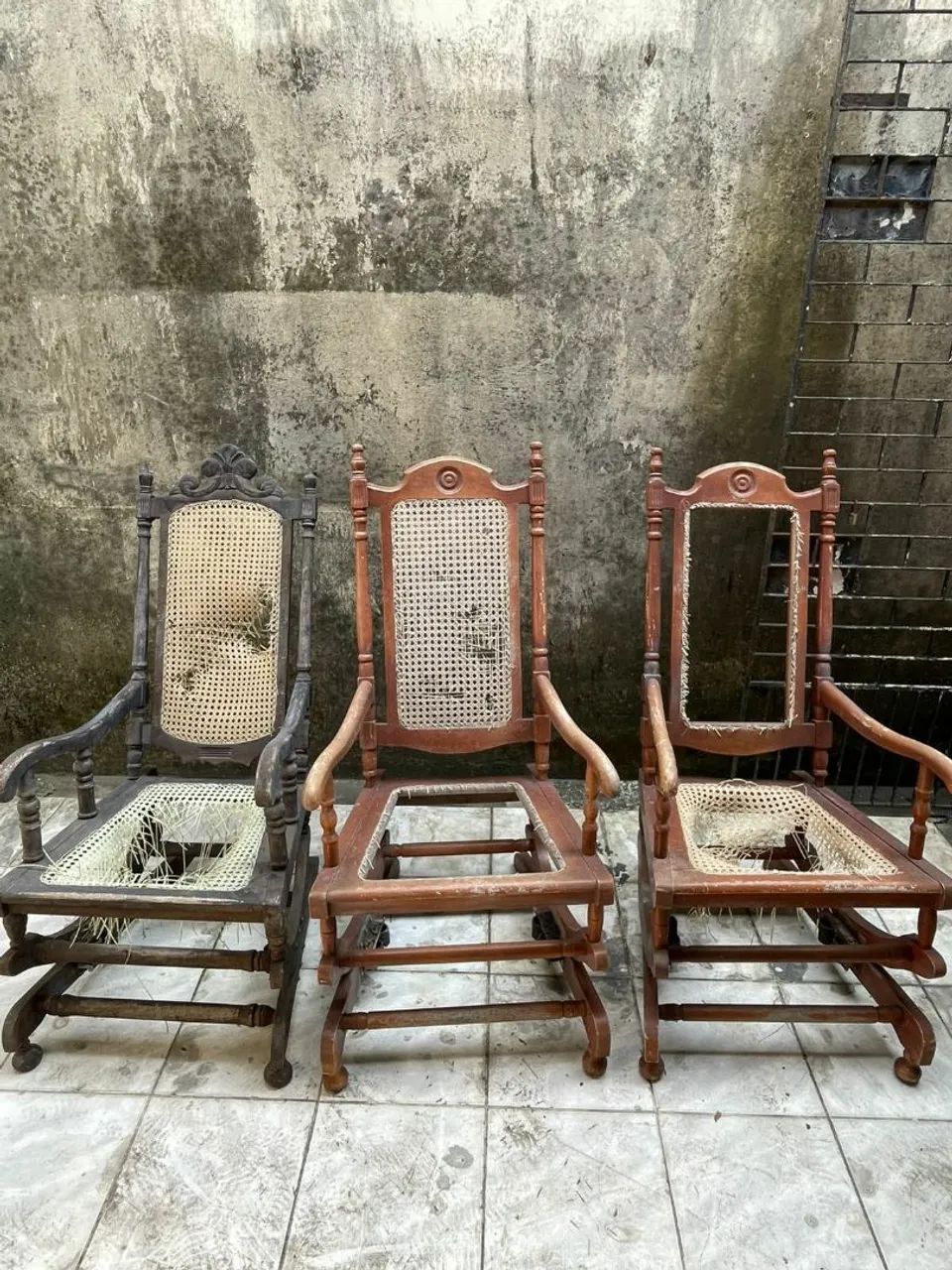 Cadeiras de madeira