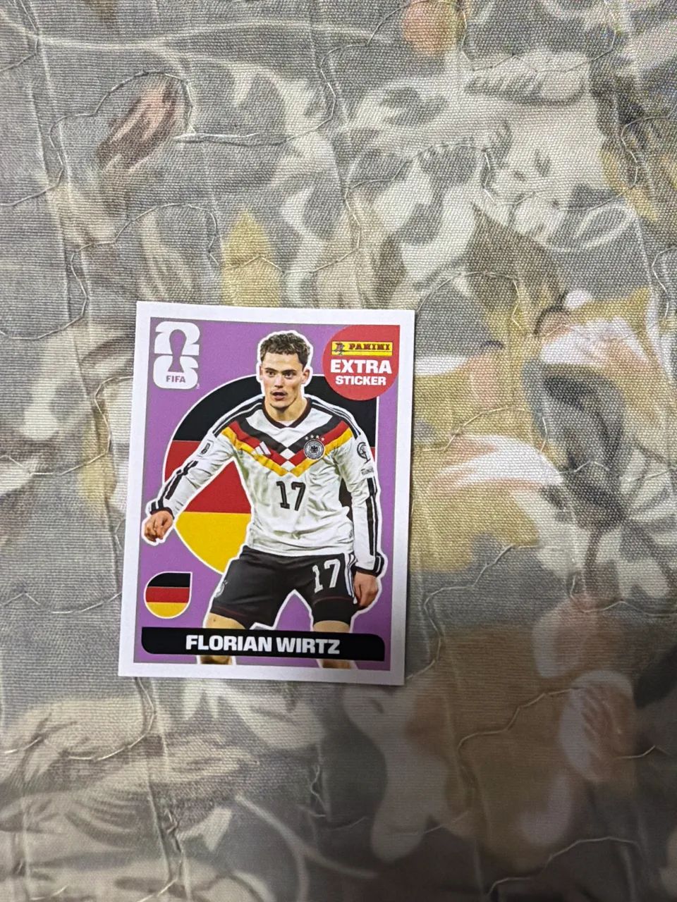 Figurinha Florian Wirtz roxa