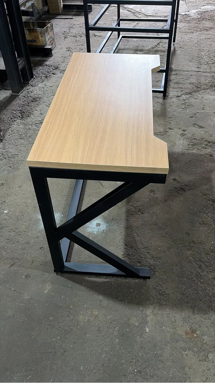 Mesa Gamer Estilo Industrial - Foto 4