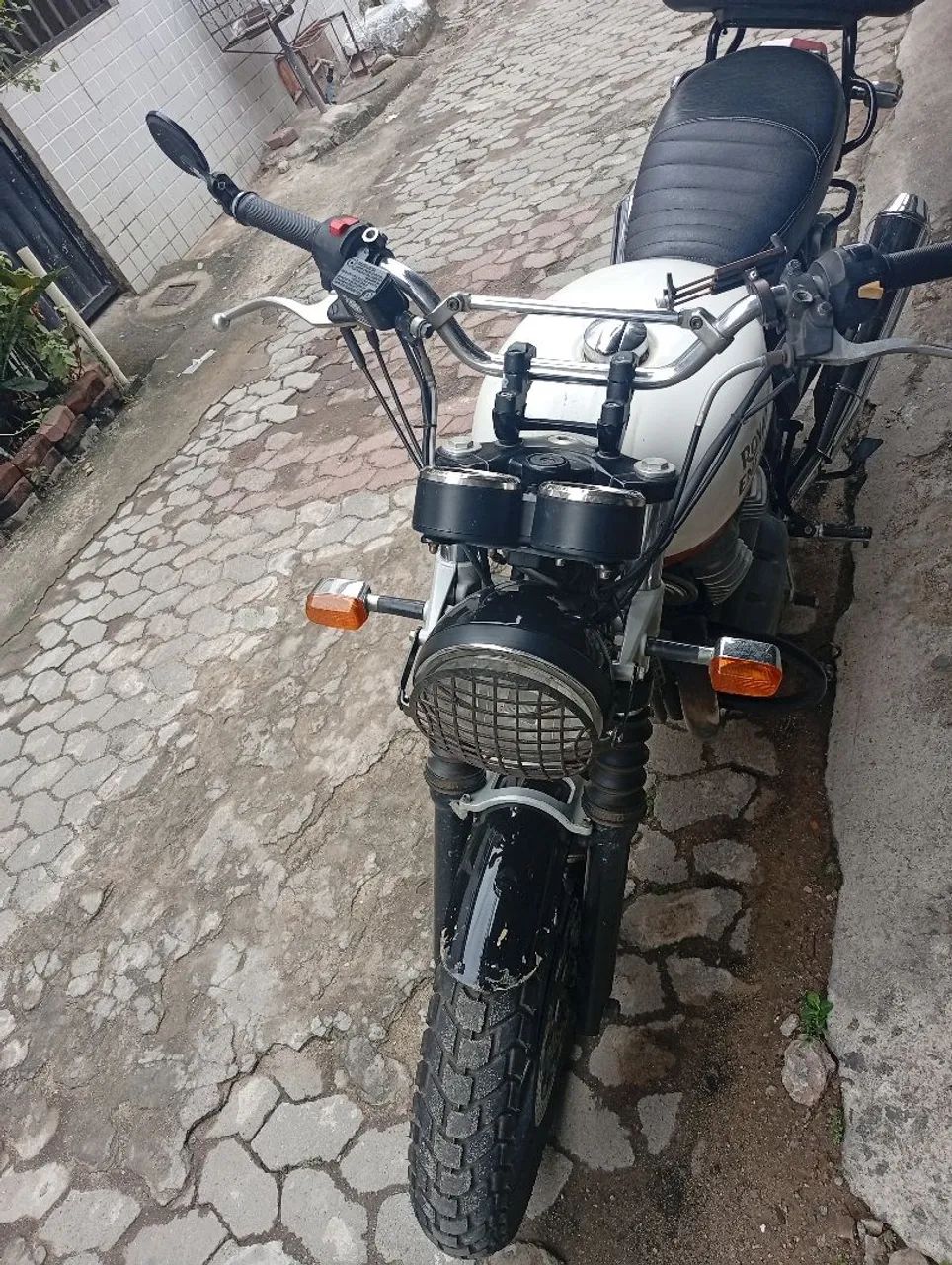 ROYAL ENFIELD INTERCEPTOR 650 - Foto 3