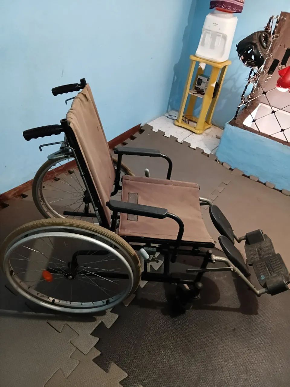 Cadeira de rodas - Foto 3
