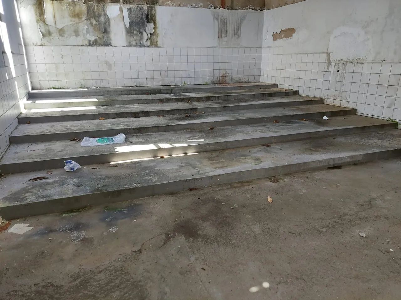 Alugo terreno  R. Dom Bosco com AV. Agamenon Magalhães com 1.870m²m2 - Foto 12