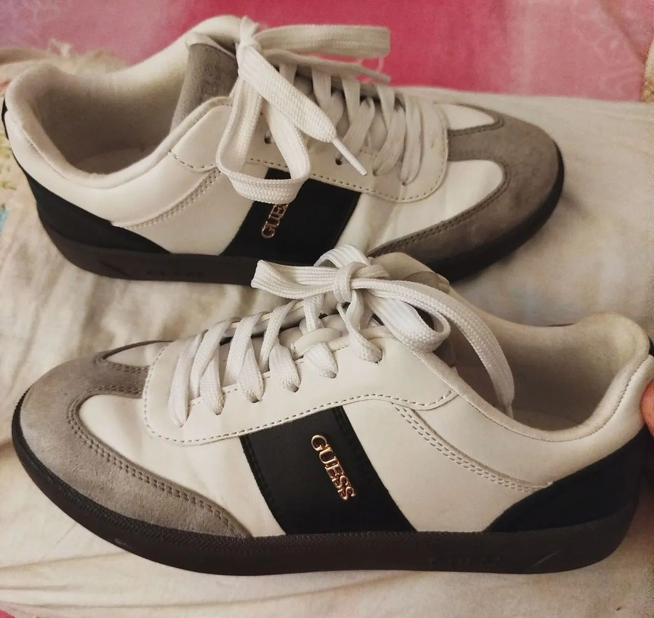 Tênis Guess Original( Valor em loja 450,00) - Foto 5