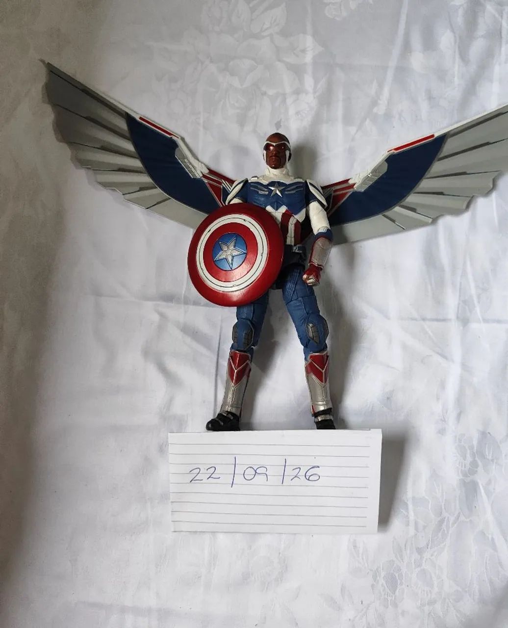Marvel select Falcão Negro 