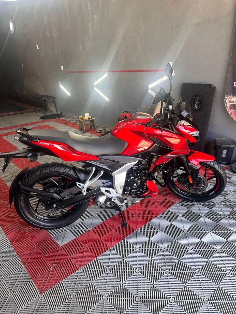 BAJAJ PULSAR N150 - Foto 2