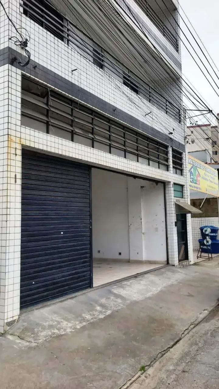 Galpão Comercial para aluguel tem 200 M² no  Centro - Mongaguá - SP