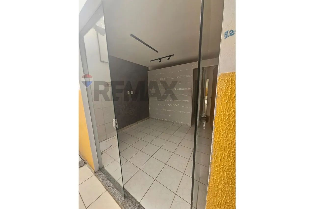 Sala Comercial para alugar no bairro Boca do Rio - Foto 2
