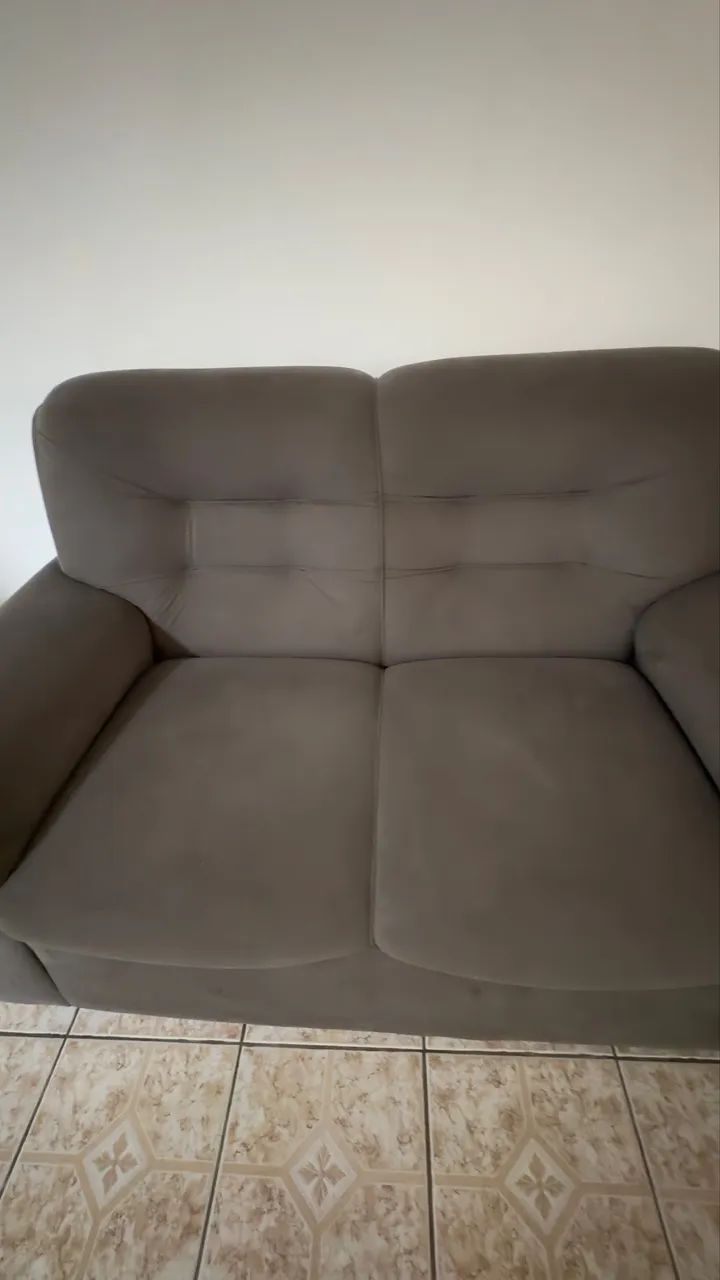 SOFÁ 2 LUGARES EM TECIDO SUEDE - Foto 4