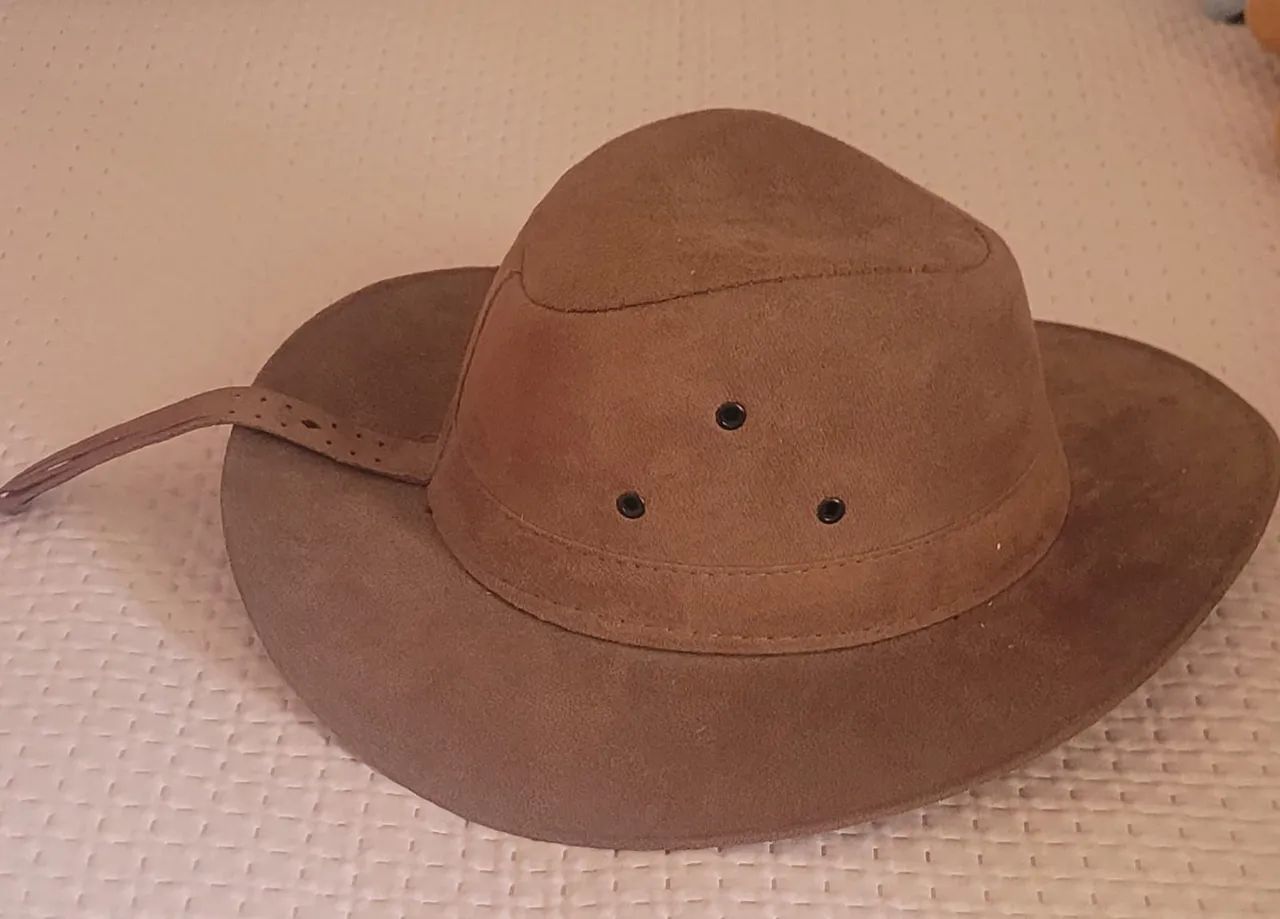 Chapéu de cowboy marrom