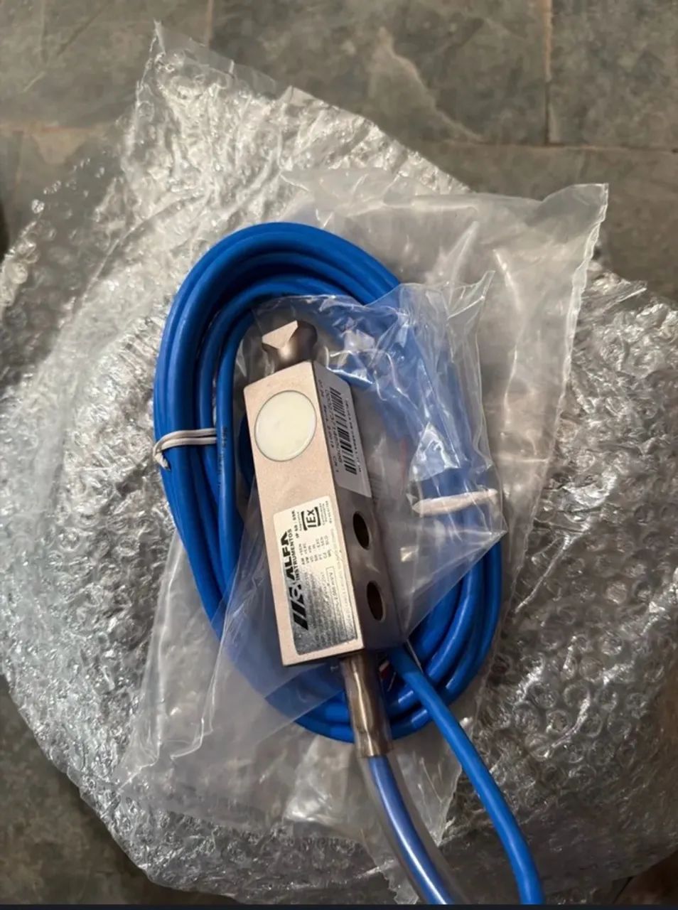 Celular de carga alfa