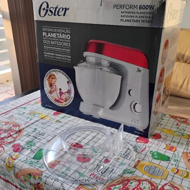 Proteção Antirrespingos da Batedeira Planetária Oster 600W.