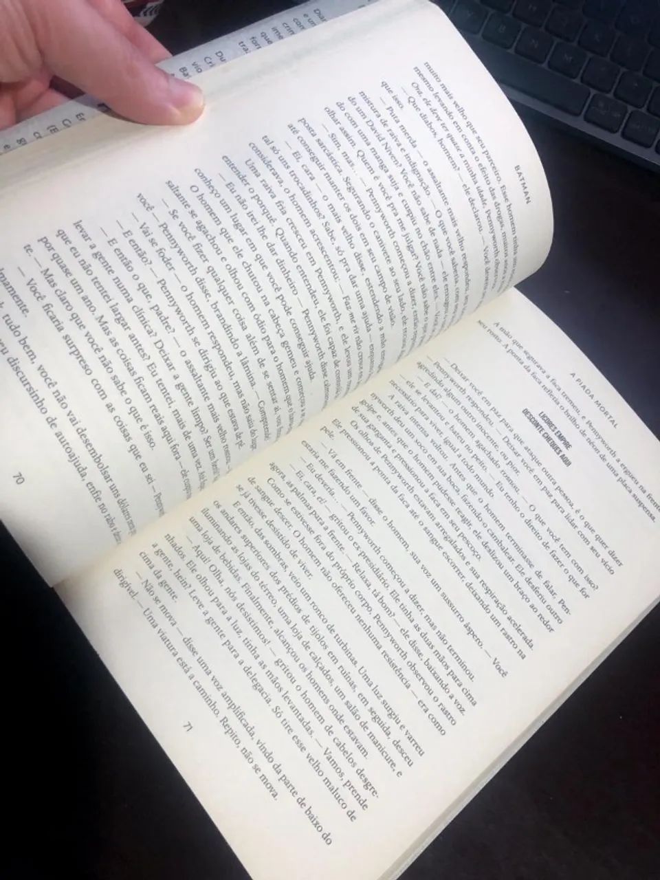 Livro Batman A Piada Mortal - Foto 2