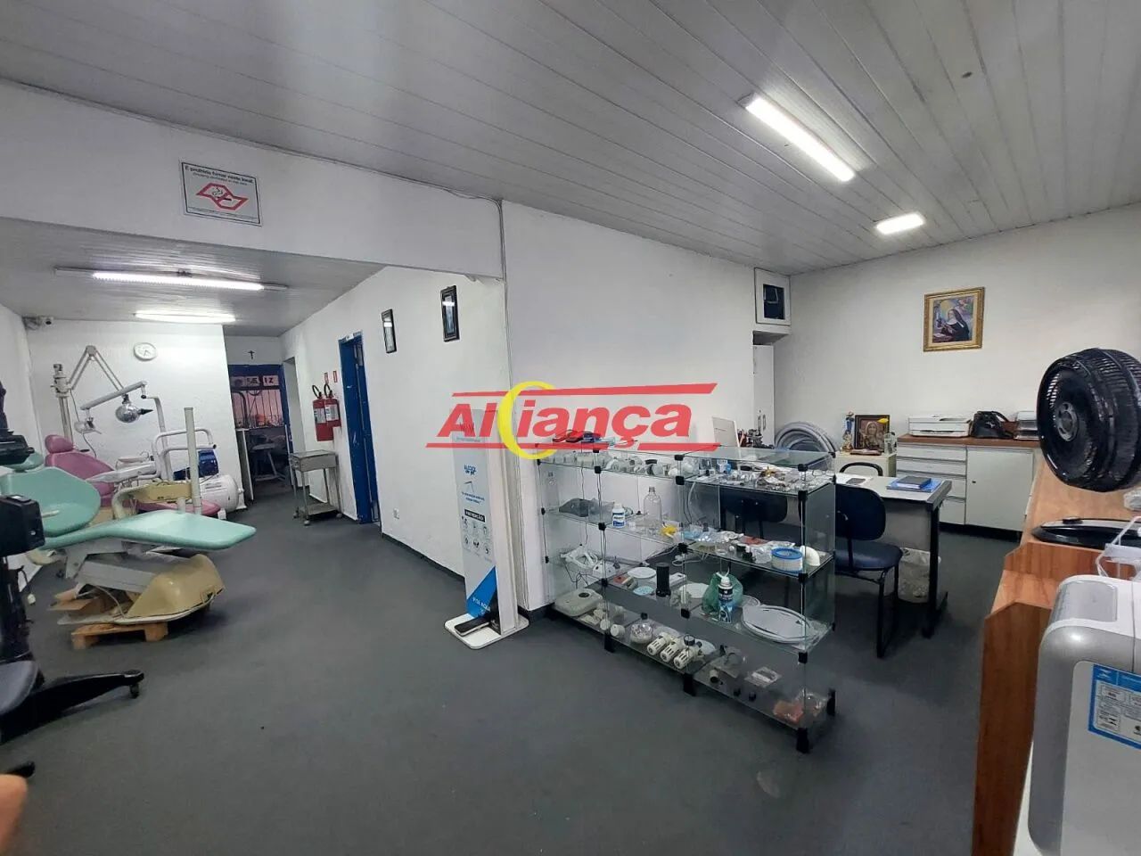 CASA COMERCIAL DE 141M², NO CENTRO DE GUARULHOS-SP.