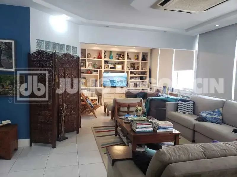 Rua nobre, 2ª quadra, 4 quartos, 150m², Vaga - Foto 2