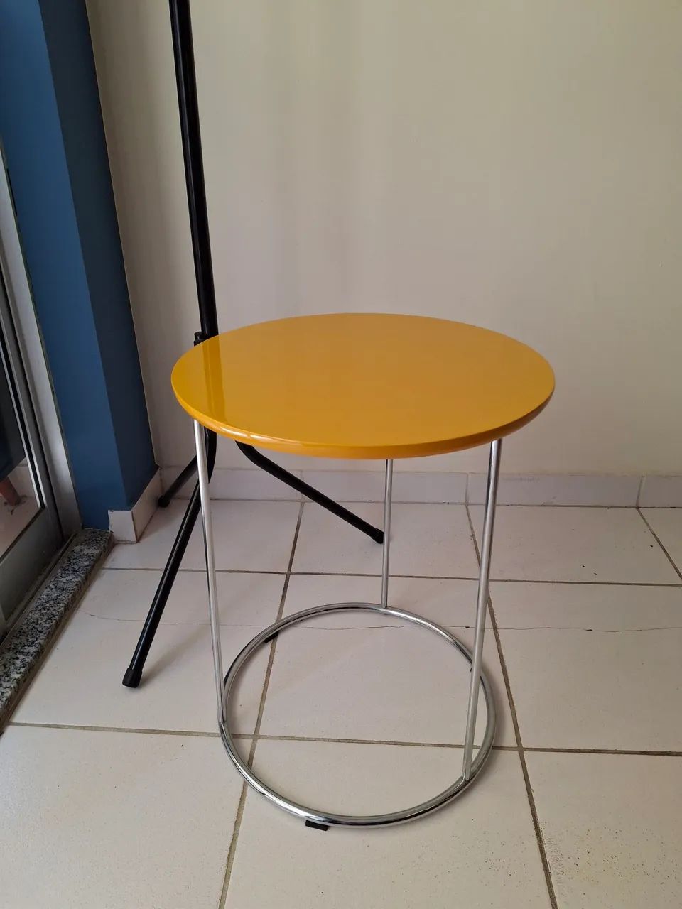 Kit Cabideiro e Mesa de Cabeceira - Foto 2