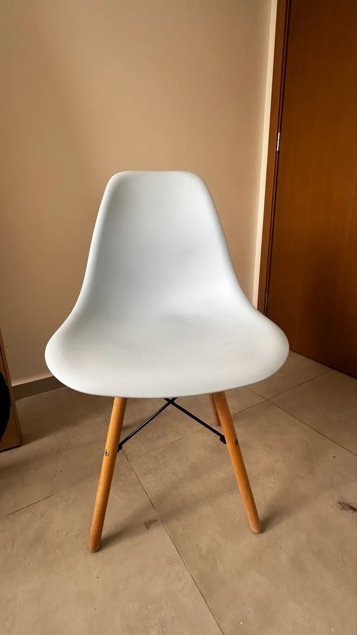 03 Cadeira Dkr charles Eames Eiffel wood Azul - Foto 3