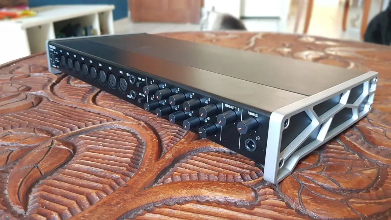 Interface de audio Tascam US 16x08 - Foto 3