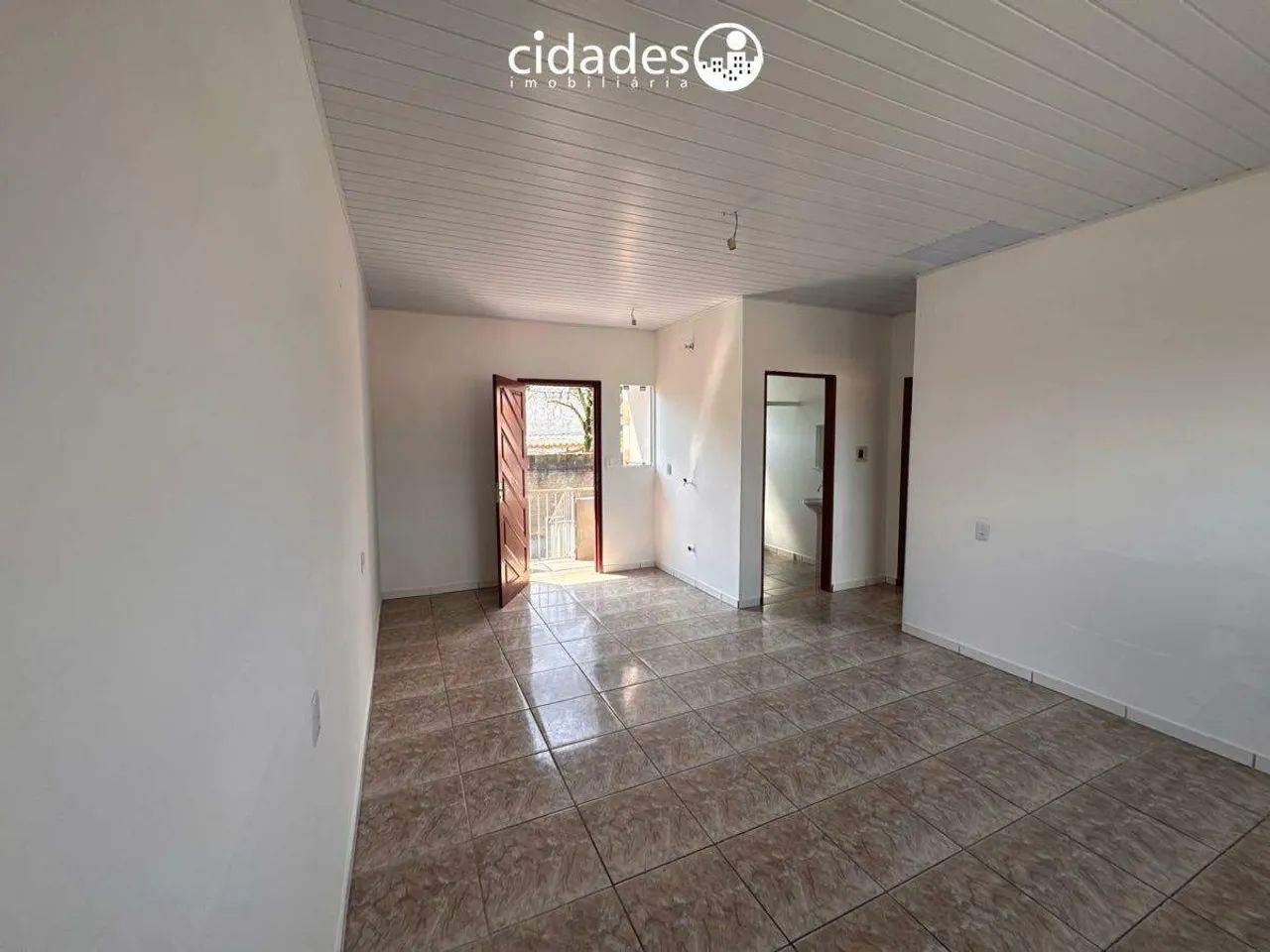 Casa para para aluguel no bairro Forquilhas Leste - Foto 2