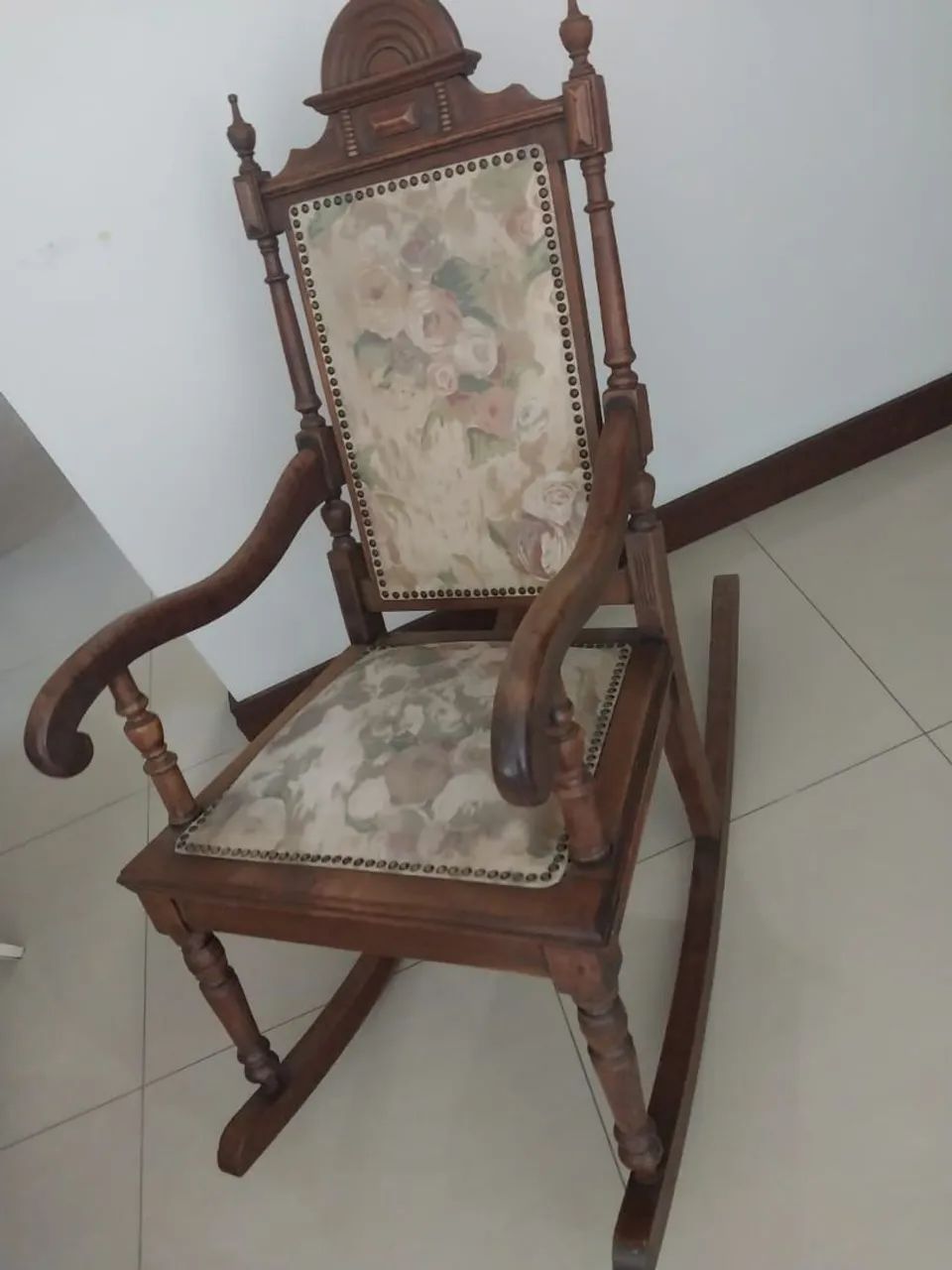 Cadeira de balanço antiga - Foto 3