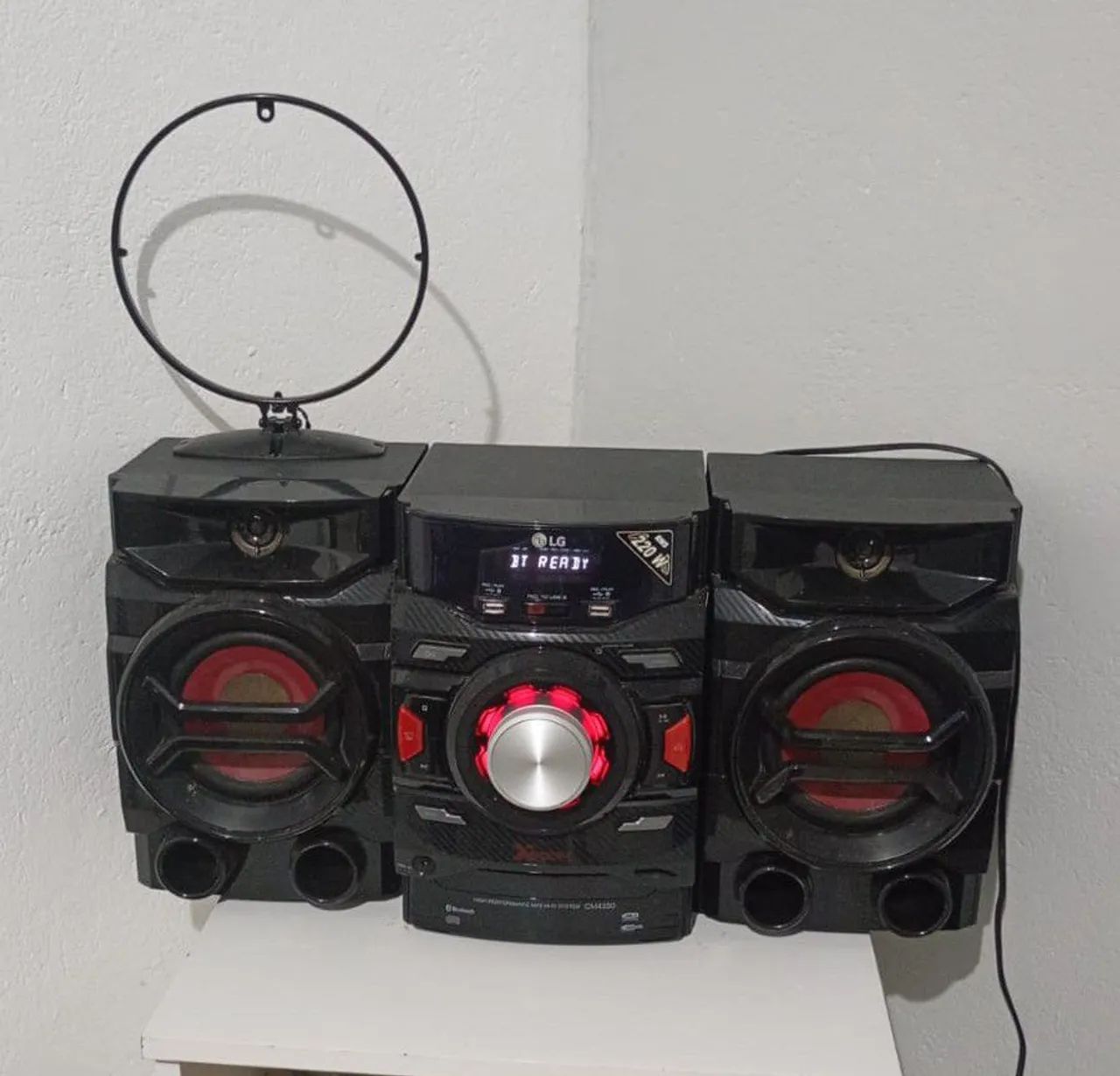 Vendo som LG 