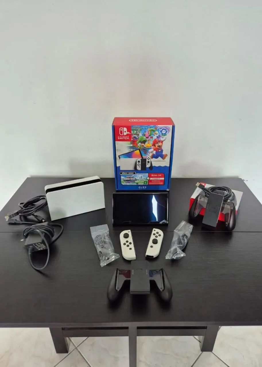 Nintendo Switch Oled c/jogos