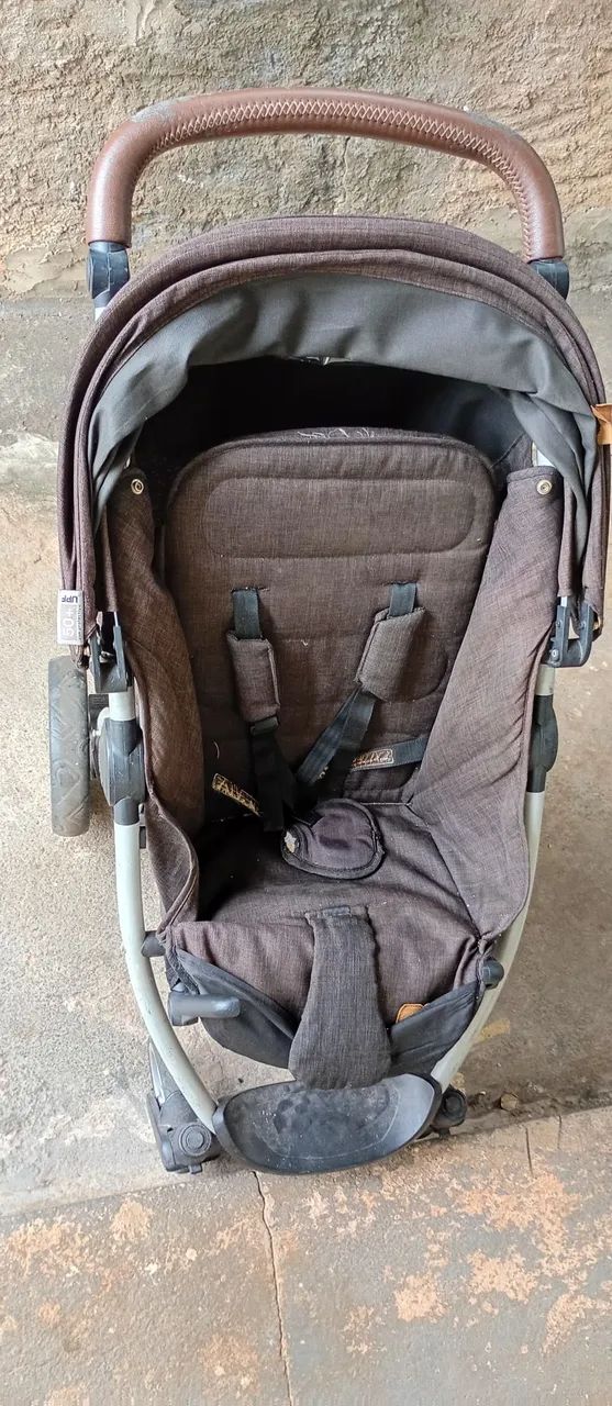 Vendo carrinho de bebê marca  avito  - Foto 2