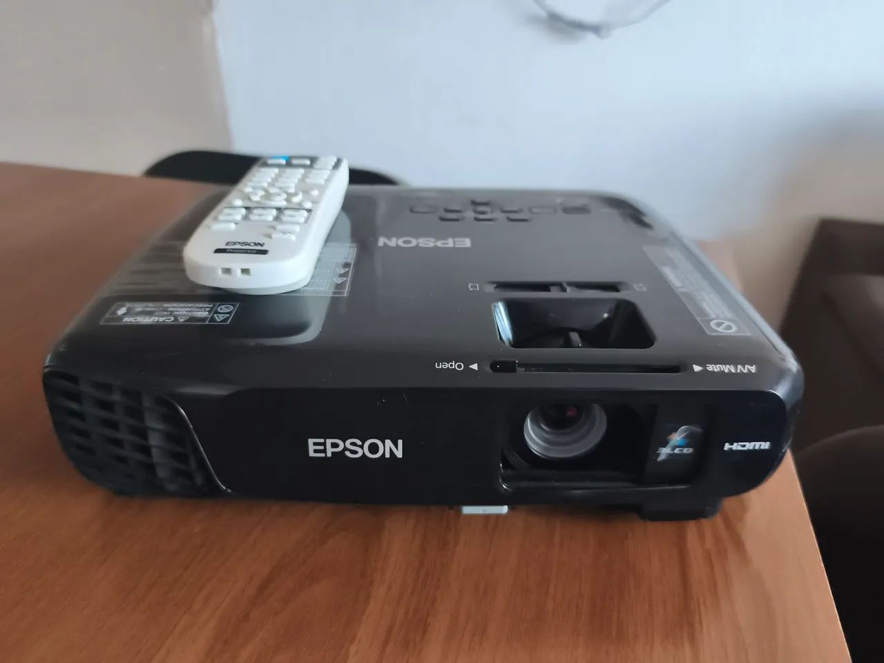 Projetor Epson 3LCD-HDMI 