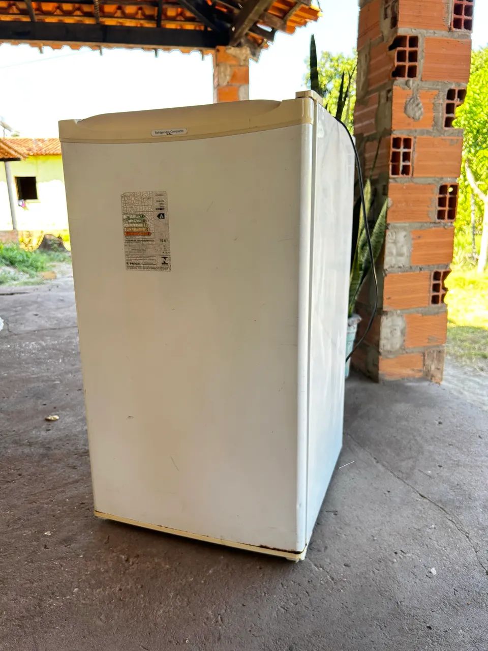 FRIGOBAR Á VENDA
