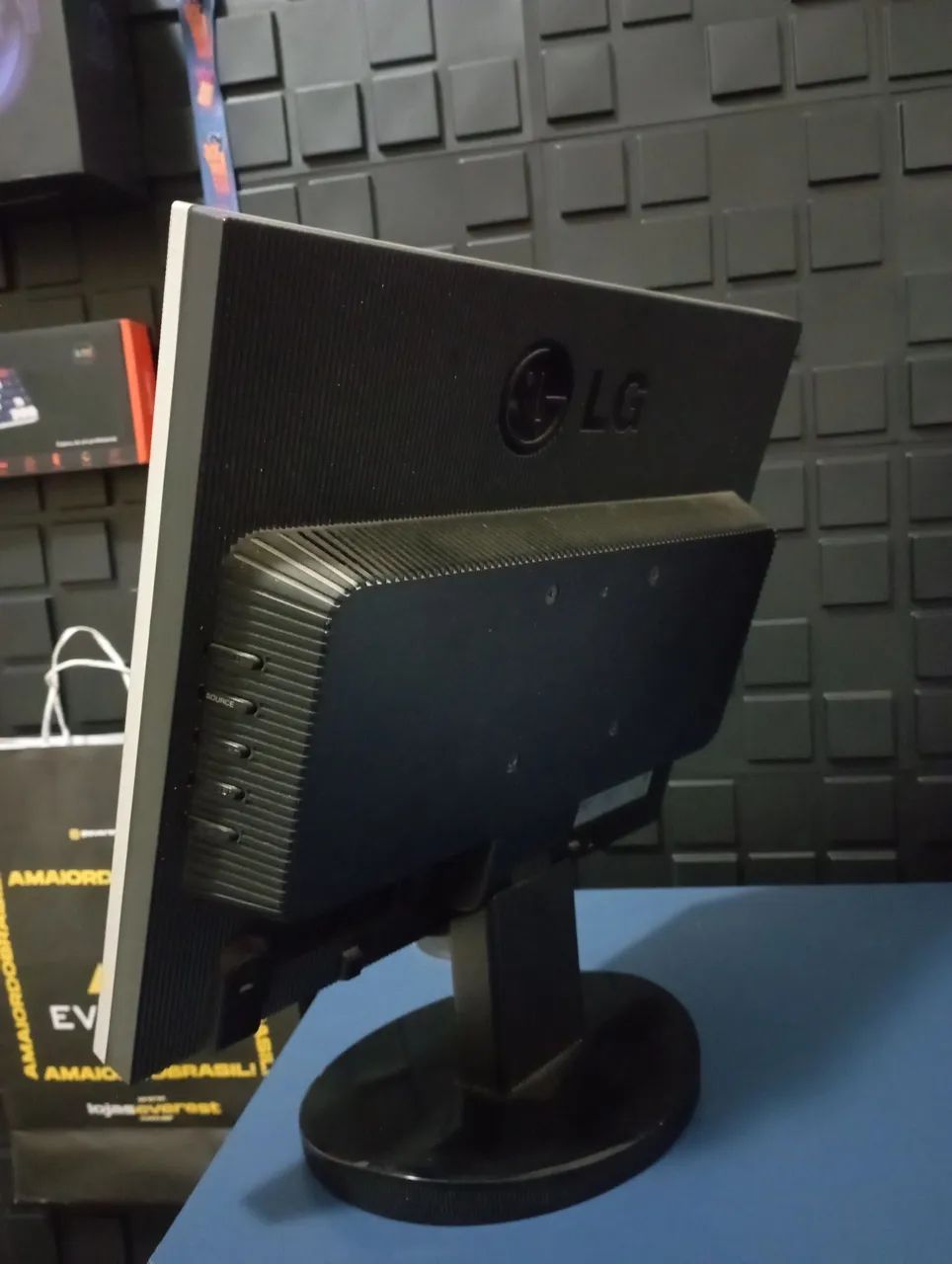 Monitor LG FLATRON 60HZ - Foto 3