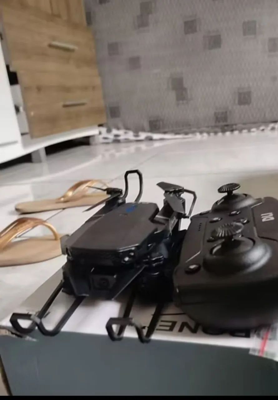 Drone E88 Dual câmera 4k com 1bateria wifi(PRETO NOVO) - Foto 4