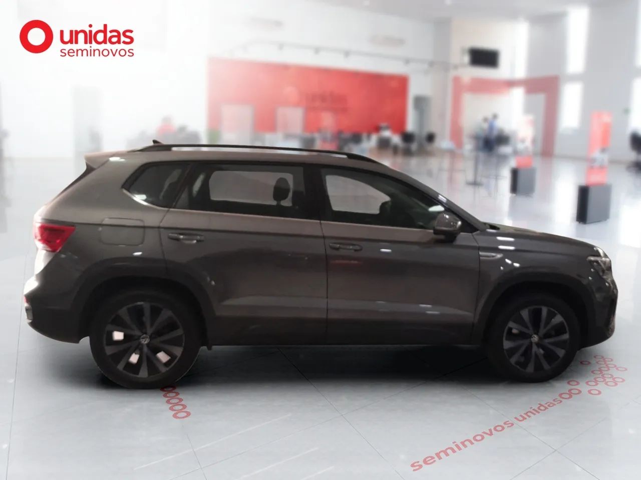 Volkswagen Taos Comfortline 1.4 250 TSI Flex Aut., foto 8 de 16