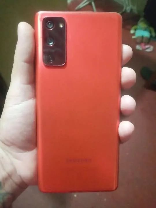 Samsung S20 FE - Foto 2