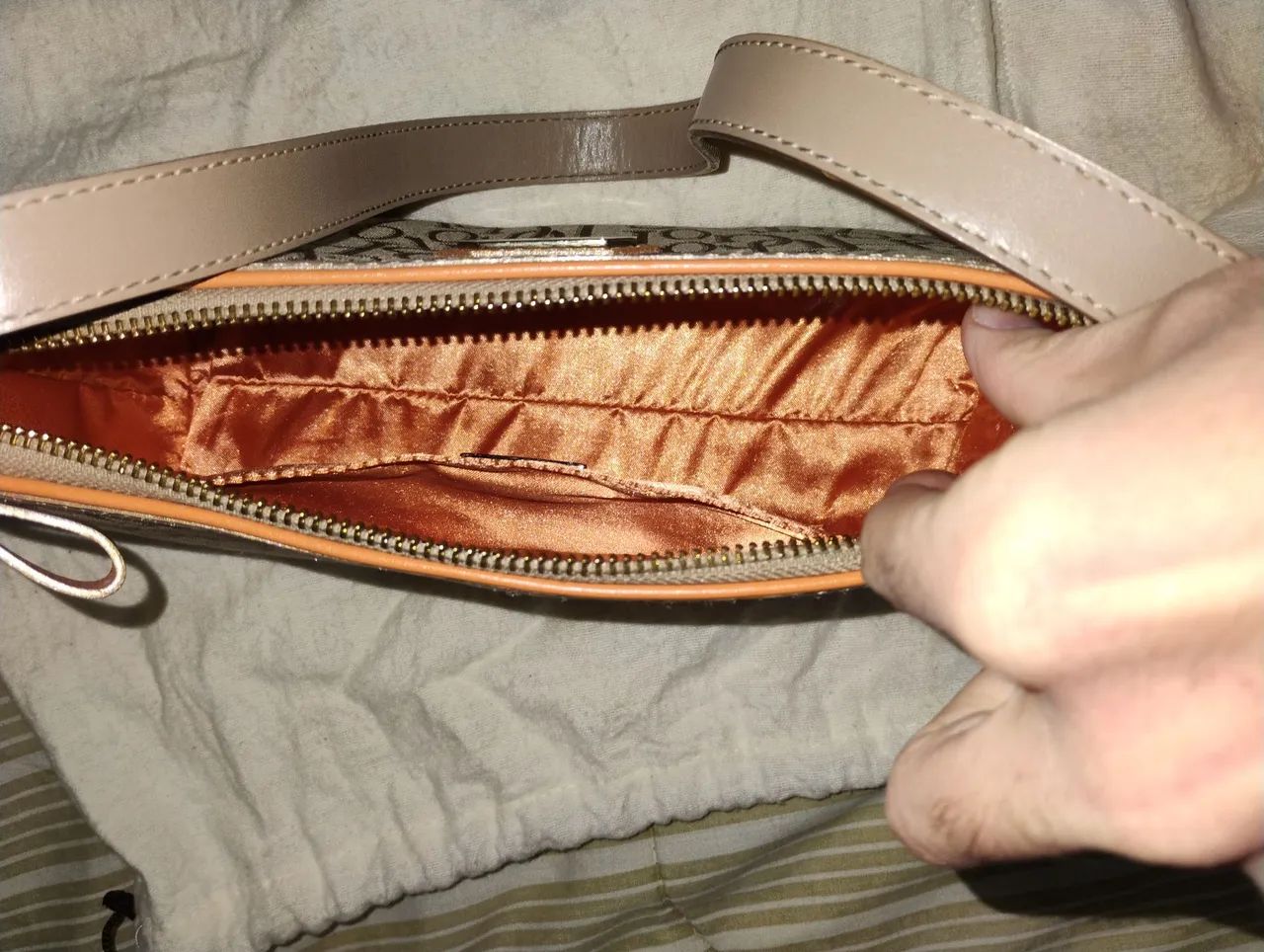 Duas Bolsas Victor Hugo Leathergoods - Foto 3