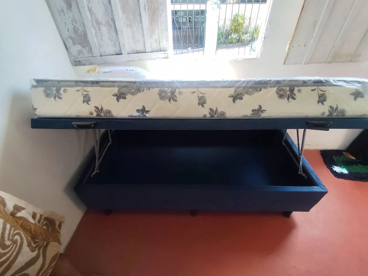 Cama box baú solteiro 