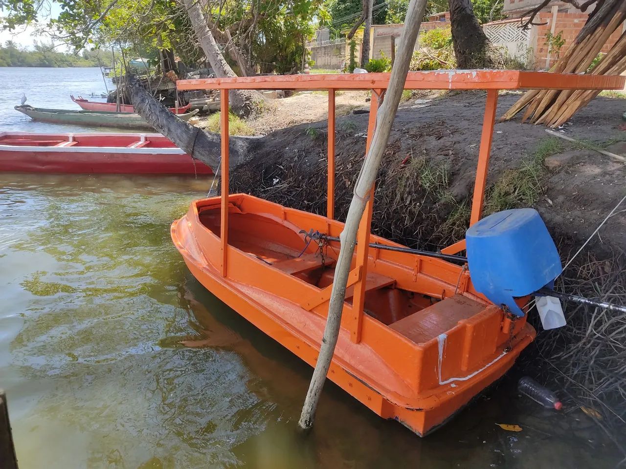 Vendo ou troco barco de fibra  - Foto 2