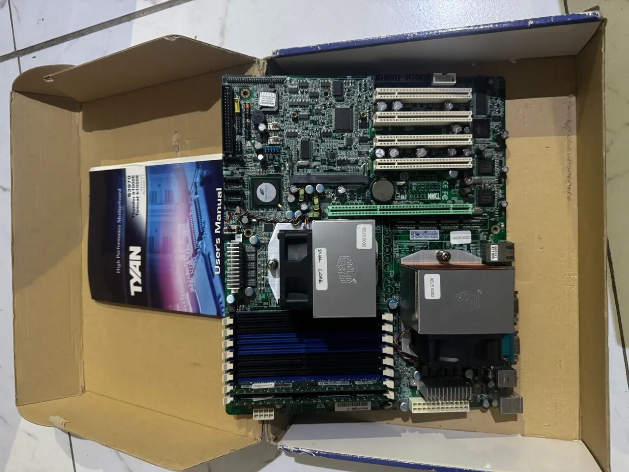 Mboard Tyan S3970 2 processadores Opteron dual core e 4Gb de memória  - Foto 4