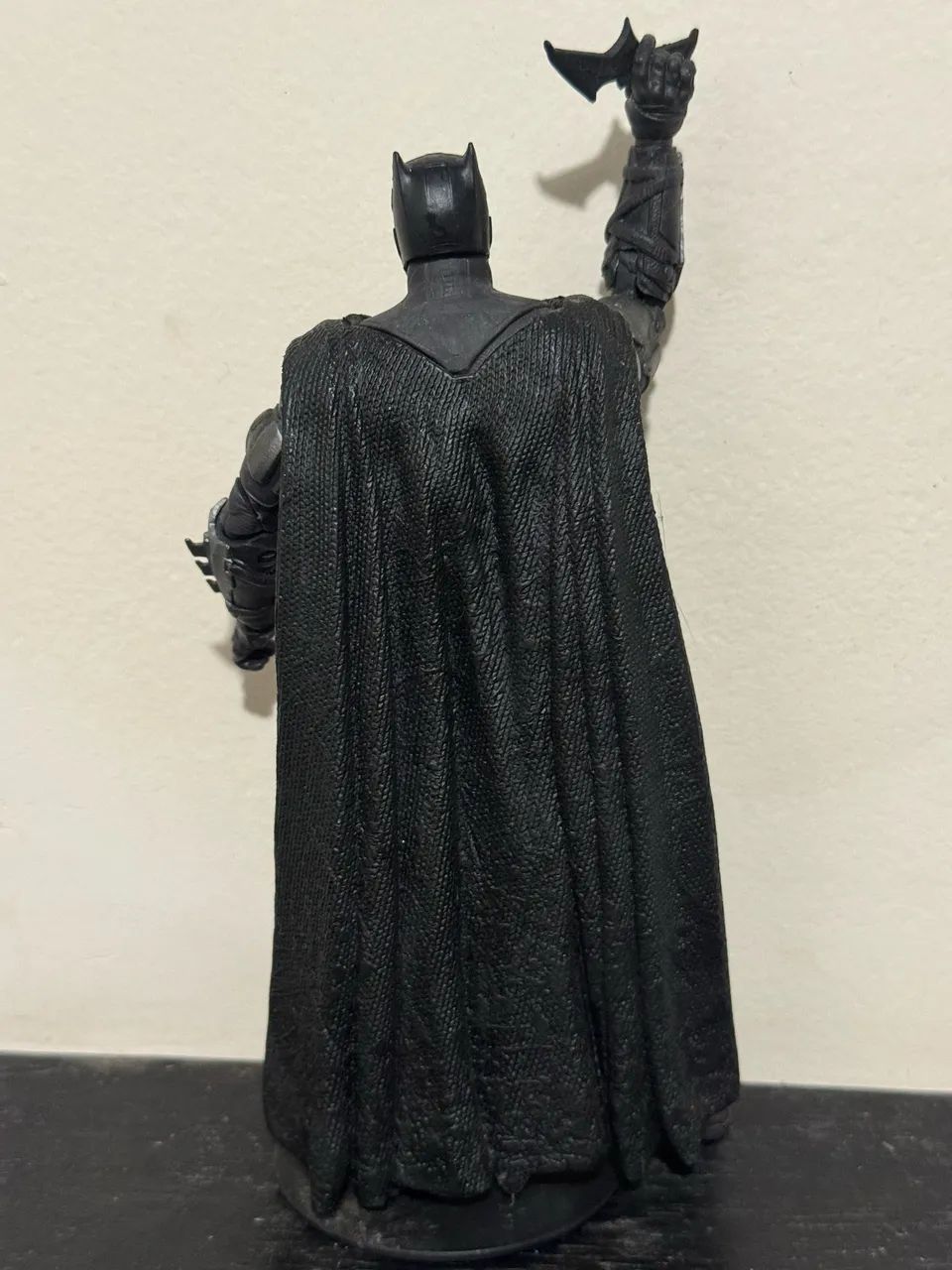 boneco do Batman da linha DC Multiverse - McFarlane Toys - Foto 2