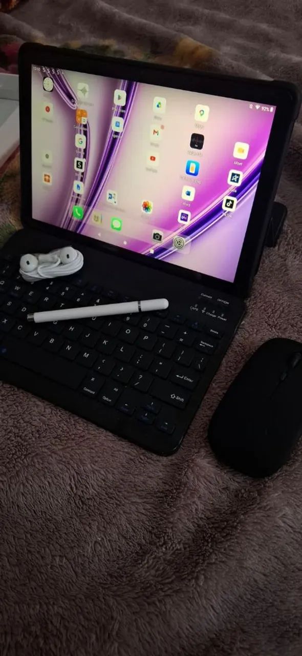 Tablet com teclado 