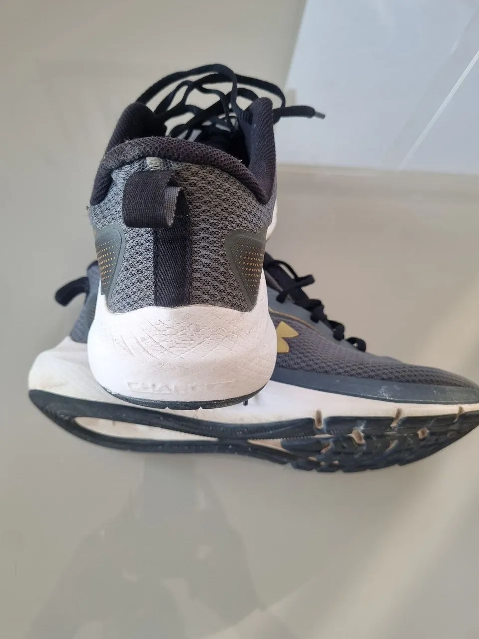 Tenis under armour Charged first tam 41 - Foto 3